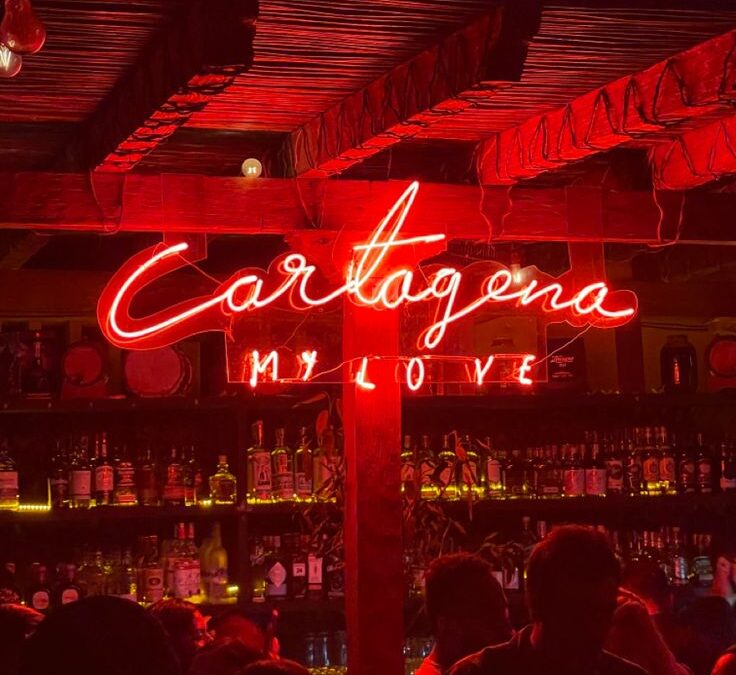 Descubre la vida nocturna de Cartagena en los lugares más exclusivos / Experiencing Cartagena  Nightlife in the Most Exclusive Venues