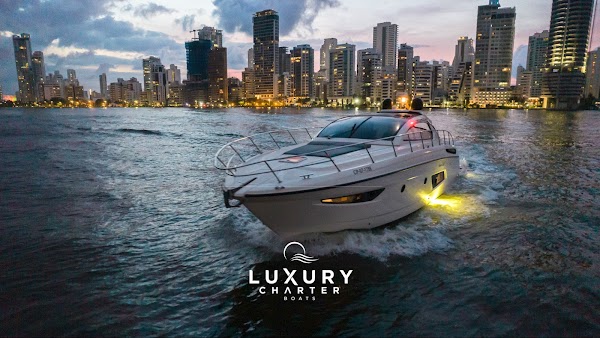 Luxury Charter Boats · Cartagena de Indias