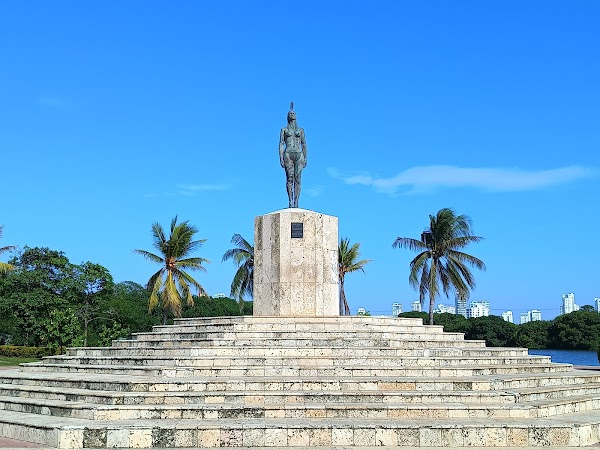 Monumento India Catalina