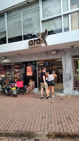 Shops Ara