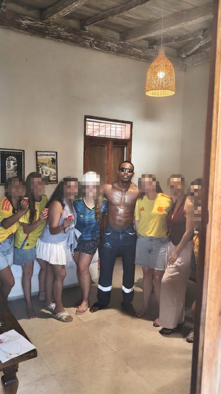 Stripper y Bailarín para Despedidas de Soltera en Cartagena | Show VIP a Domicilio